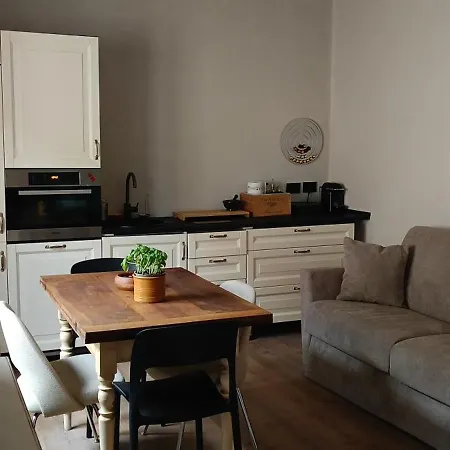 Domus - Centro Storico 아파트 라모라