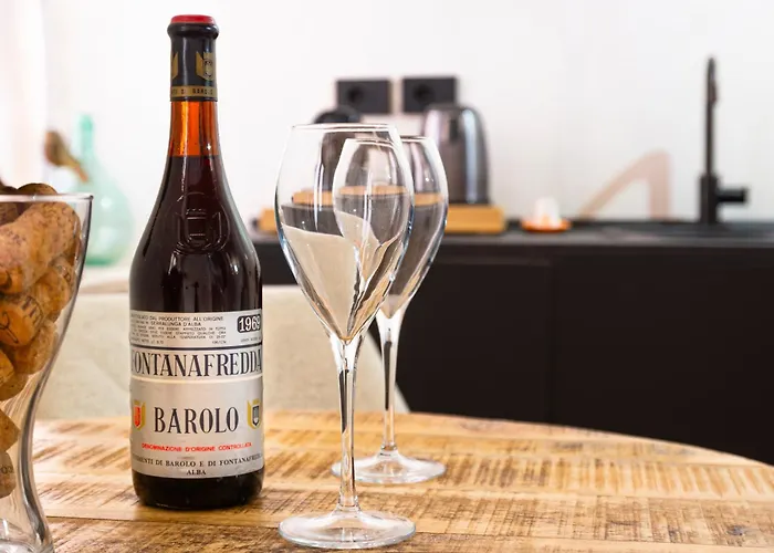 Domus - Centro Storico * La Morra