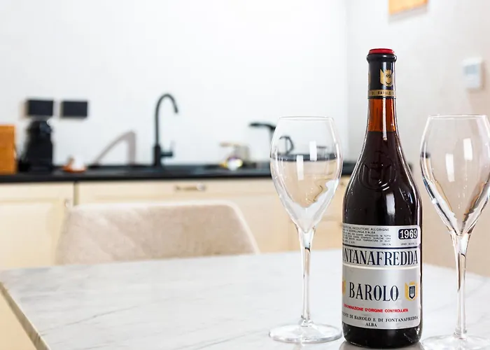 Domus - Centro Storico * La Morra